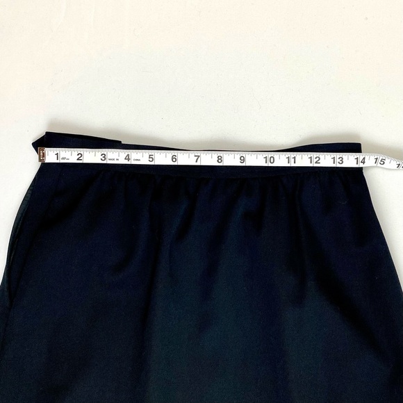Vintage Sophisticated Editions 100% Wool Black NWOT midi Skirt. Size 12 Petite. - Picture 2 of 7